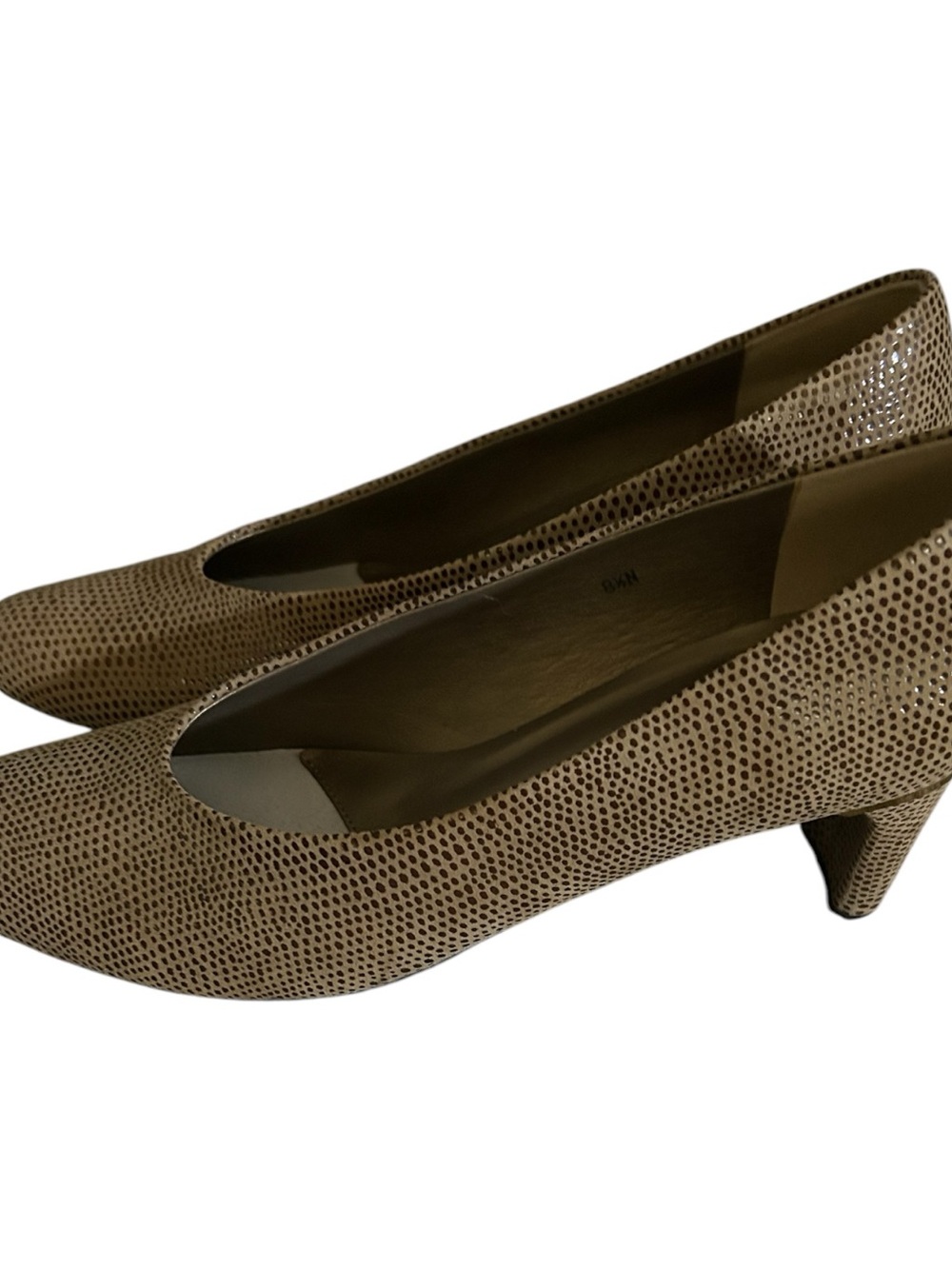 Vani ‘Dayle’ pumps 8.5N tan dot block heel gold tone nwot